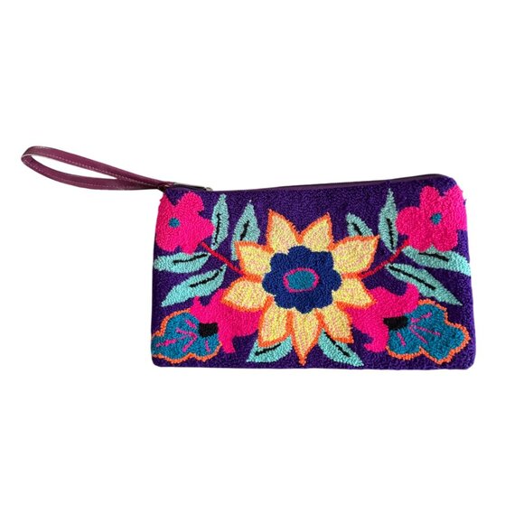 Handmade Wuitusu Purple Floral Embroidered Clutch Wristlet - Picture 1 of 3